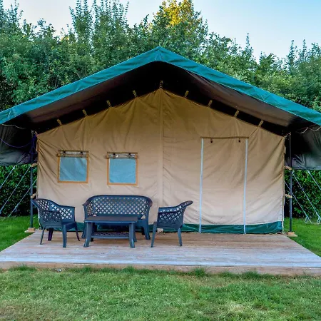 Safaritent At Camping Prima * Týn nad Vltavou